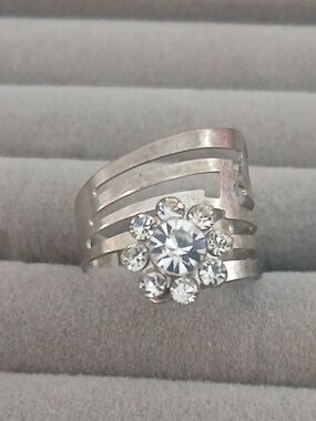 Crystal Flower Statement Ring - Silver Tone